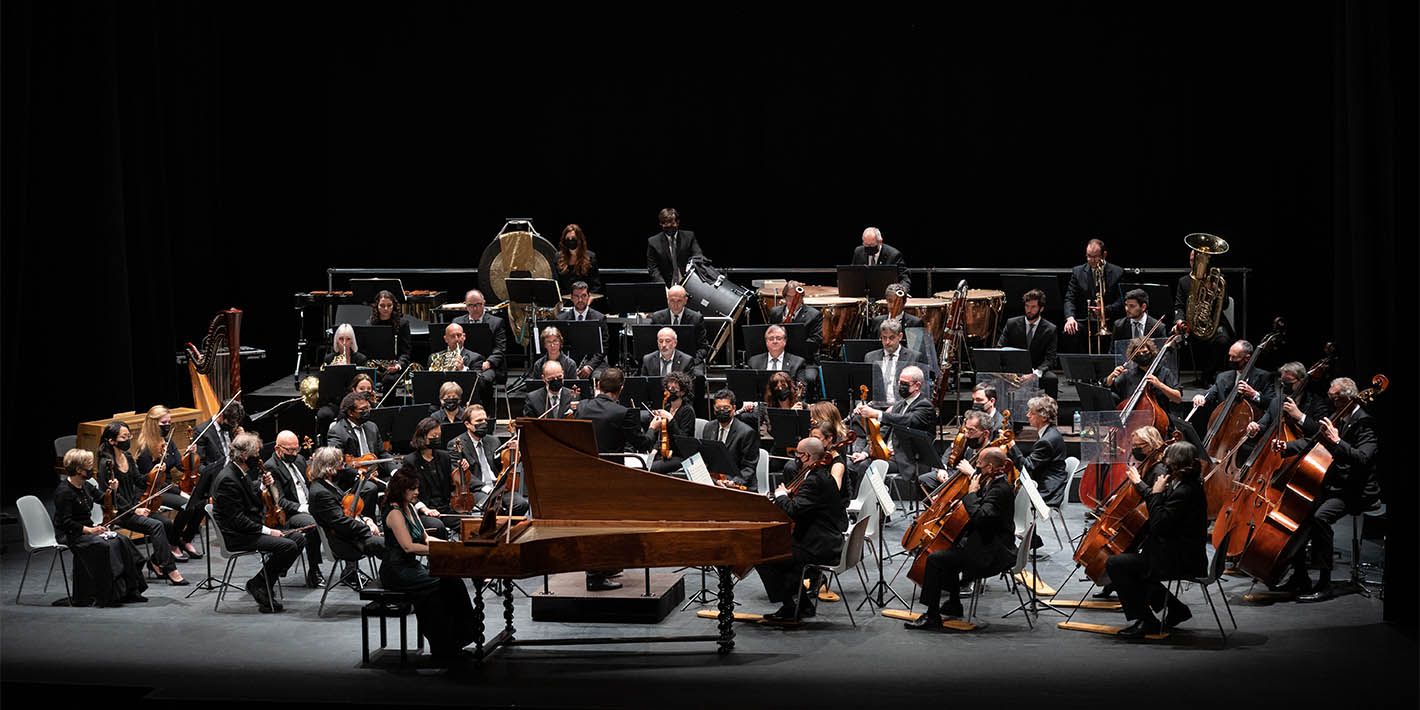 La Orquesta Ciudad de Granada engrandece el Infanta Leonor, que baja el telón para la XXII edición del Festival de Otoño