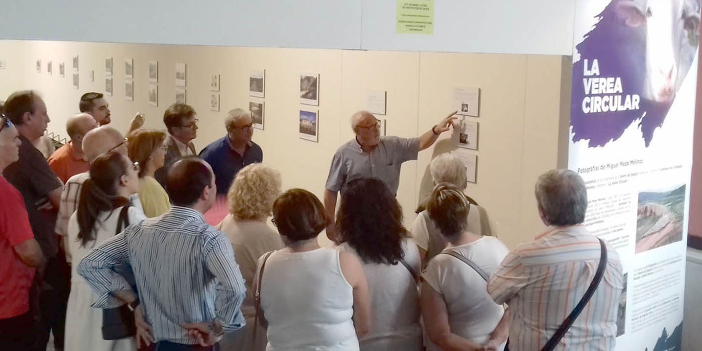 La Universidad de Jaén acoge la exposición fotográfica ‘La verea circular’ sobre la actividad actual de la trashumanciaPuede visitarse hasta el 14 de octubre en la Sala de Exposiciones del Edificio Zabaleta en el Campus Las Lagunillas